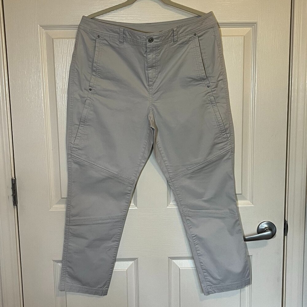Eddioe Bauer cotton skinny leg pants, size Woman's 14.  Light khaki color.